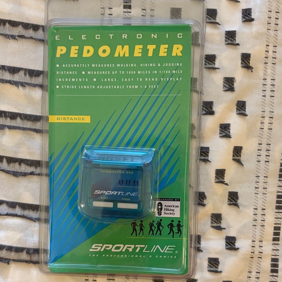 Sport line New  Blue Electronic Pedometer - Picture 1 of 2